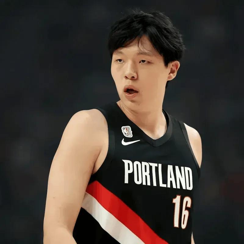 mk体育下载-杨瀚森G联赛19分！7天6赛疲惫感拉满！护框+力量蜕变，目标成大洛